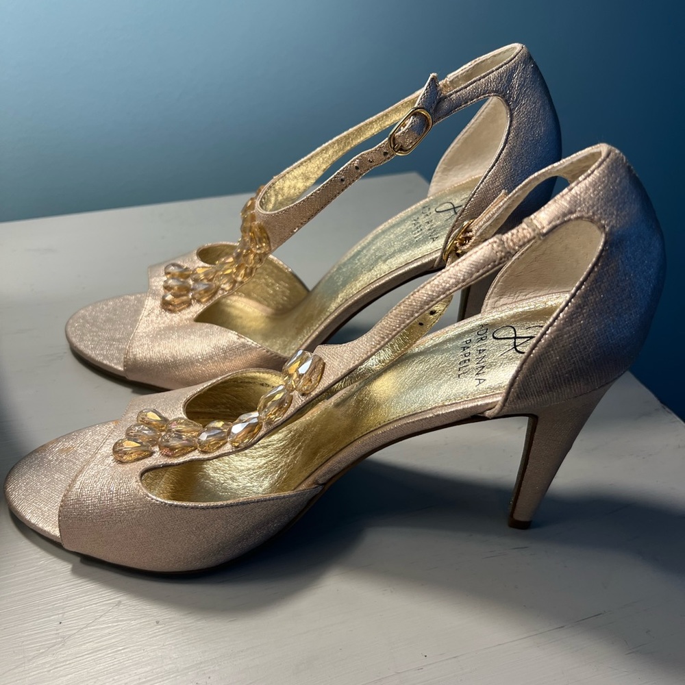 Adrianna Papell size 11 gold 4” jeweled heels